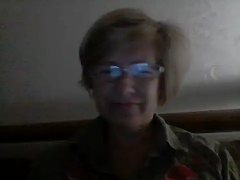 LucyLewisX online show from 09.19.25