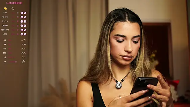 ItalianGirl online show from 10.03.25