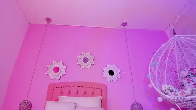 CannelaSmith online show from 10.16.25