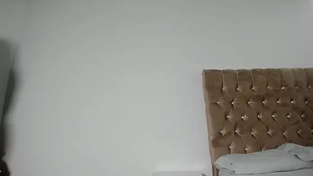 SeleneMakris online show from 10.10.25