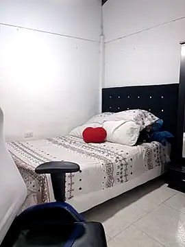 karly hot  online show from 12.16.25