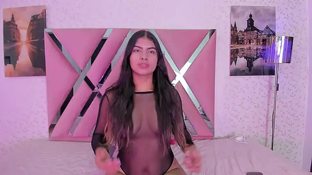 Snapshot of SophiaSalazar_ chatting on 11.07.25 SophiaSalazar online show from 11.07.25