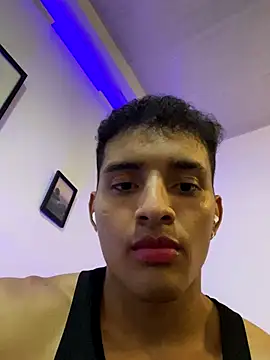 Snapshot of Smith_Fitness chatting on 10.16.25 Smith Fitness online show from 10.16.25