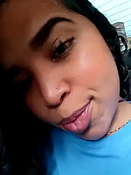 Snapshot of MadissonRizz chatting on 10.27.25 MadissonRizz online show from 10.27.25