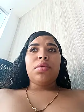 Snapshot of MadissonRizz chatting on 11.08.25 MadissonRizz online show from 11.08.25