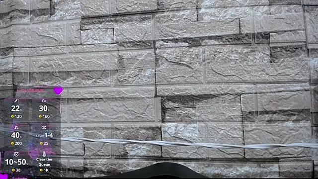 Snapshot of DaraKat18 chatting on 10.20.25 DaraKat18 online show from 10.20.25