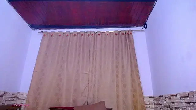 DaraKat18 online show from 11.12.25