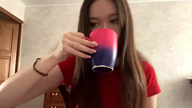 Pikmigirl18 online show from 10.06.25