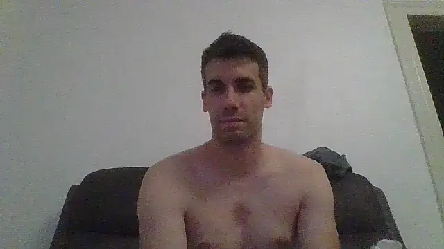 Snapshot of JulioIsHere4you chatting on 09.08.25 JulioIsHere4you online show from 09.08.25