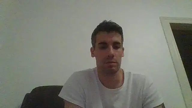 Snapshot of JulioIsHere4you chatting on 09.13.25 JulioIsHere4you online show from 09.13.25