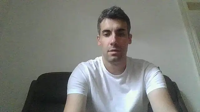 Snapshot of JulioIsHere4you chatting on 09.13.25 JulioIsHere4you online show from 09.13.25