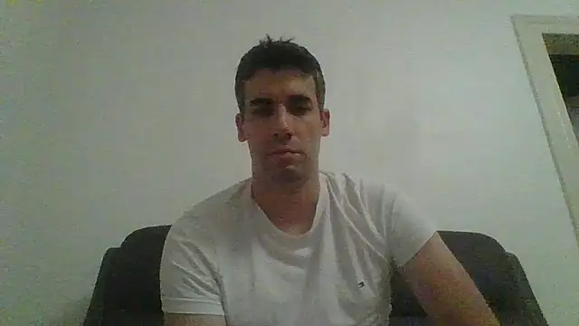 Snapshot of JulioIsHere4you chatting on 09.21.25 JulioIsHere4you online show from 09.21.25