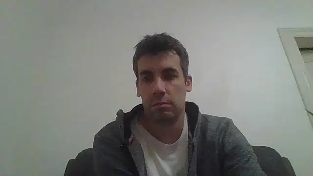 JulioIsHere4you online show from 11.24.25