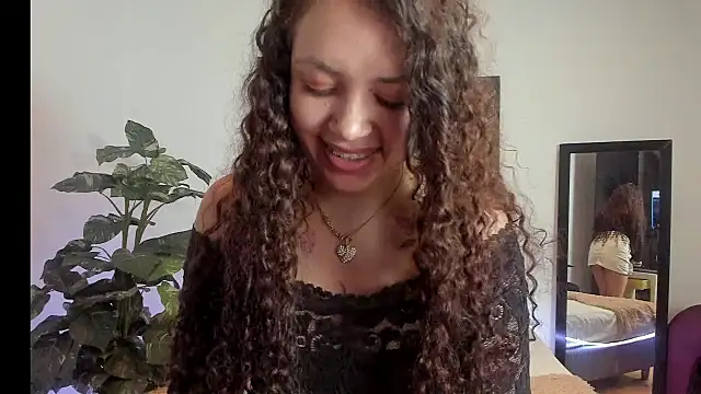 Snapshot of RubyStrong chatting on 10.09.25 RubyStrong online show from 10.09.25