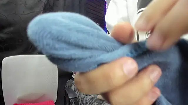 CrisabellssEden online show from 11.21.25