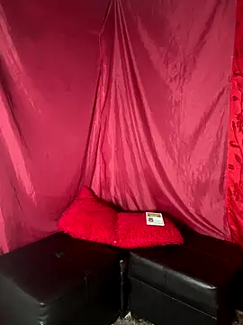 Snapshot of Dark_chanel chatting on 11.01.25 Dark chanel online show from 11.01.25