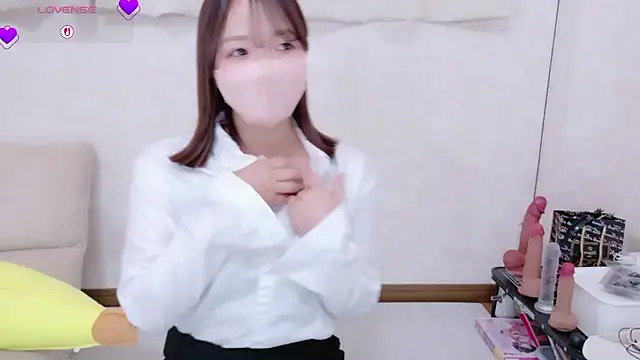 Snapshot of Mayu_o19o chatting on 02.25.26 Mayu o19o online show from 02.25.26