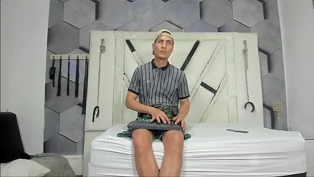 StevenHumps online show from 09.13.25