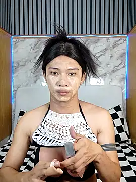 Snapshot of Alluring_Carmela chatting on 07.22.26 Alluring Carmela online show from 07.22.26