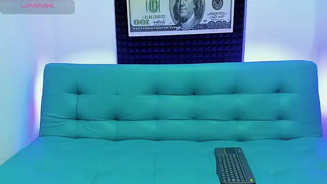 Amber Hoffman St online show from 09.11.25