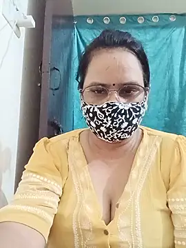 Snapshot of Your-vipasha chatting on 06.11.26 Your-vipasha online show from 06.11.26