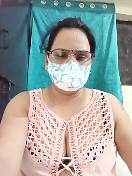 Snapshot of Your-vipasha chatting on 06.17.26 Your-vipasha online show from 06.17.26