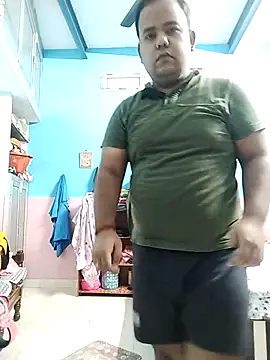 Snapshot of BromidicTrailing chatting on 11.02.25 BromidicTrailing online show from 11.02.25