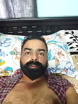 Snapshot of demon_royal chatting on 10.26.25 demon royal online show from 10.26.25