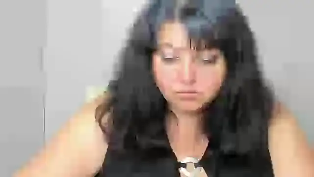 Amelia Kissu online show from 09.16.25