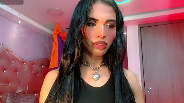 BabyAmatiis  online show from 10.28.25