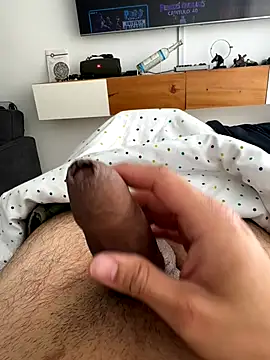 andres52720 online show from 09.24.25