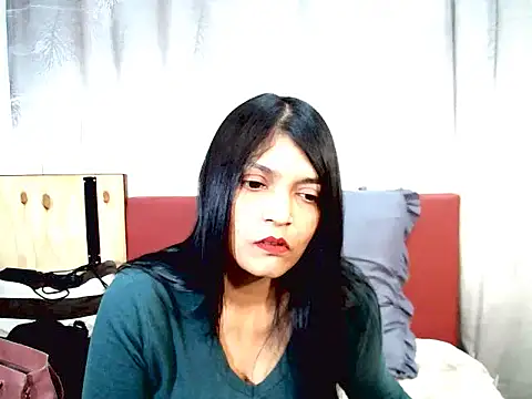 Snapshot of IndianAlisha chatting on 11.13.25 IndianAlisha online show from 11.13.25