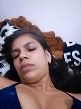 estefanyabreu online show from 10.21.25