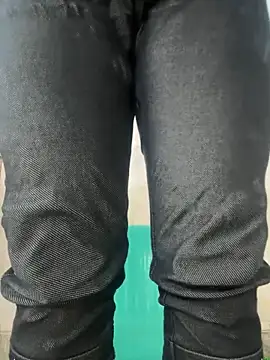 Snapshot of miss_moonikaa chatting on 10.12.25 miss moonikaa online show from 10.12.25