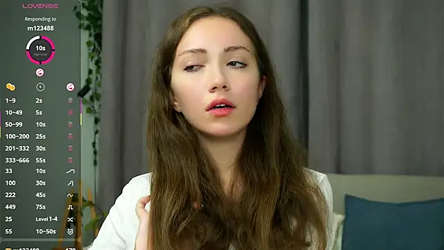 ZeniaBolich online show from 10.03.25