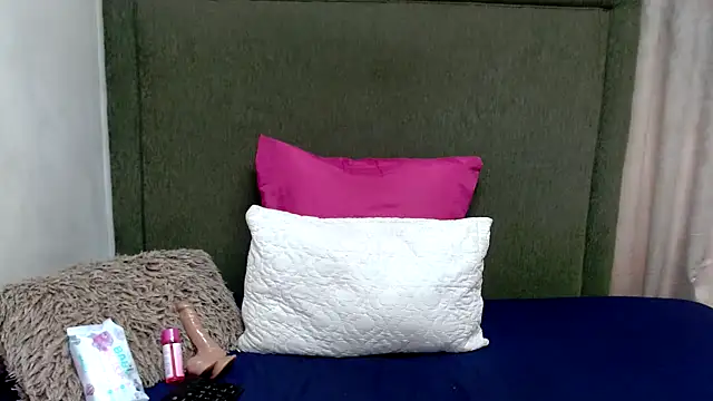 Littlebunny33 online show from 10.04.25