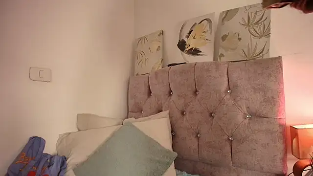 Dulce Bella  online show from 01.14.26