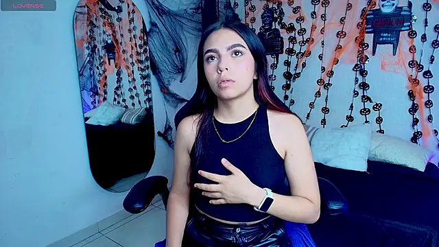 Snapshot of violerr_01 chatting on 11.01.25 violerr 01 online show from 11.01.25