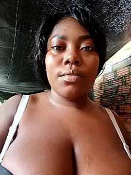 Snapshot of nini-will chatting on 09.24.25 nini-will online show from 09.24.25