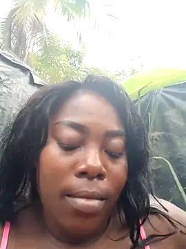 Snapshot of nini-will chatting on 09.26.25 nini-will online show from 09.26.25