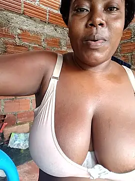 Snapshot of nini-will chatting on 10.16.25 nini-will online show from 10.16.25