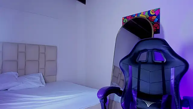 JennyLawrence online show from 11.08.25