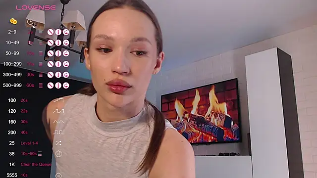 JadeSwift online show from 09.23.25