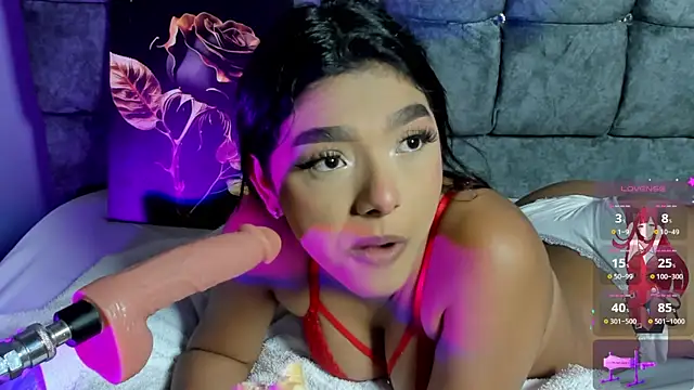 Snapshot of lau-hot chatting on 11.14.25 lau-hot online show from 11.14.25