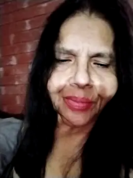 tishaluck29 online show from 09.11.25