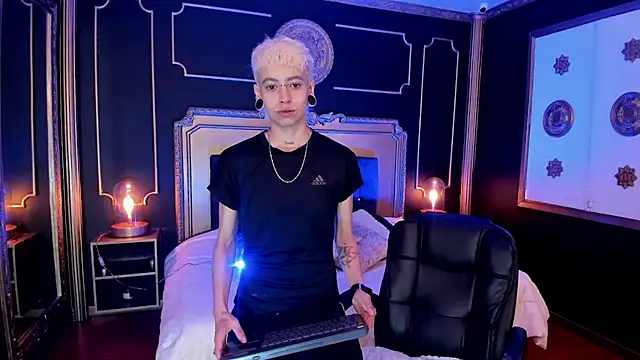 Alex Poett online show from 09.18.25