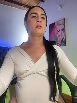 Snapshot of lola_diez chatting on 06.06.26 lola diez online show from 06.06.26