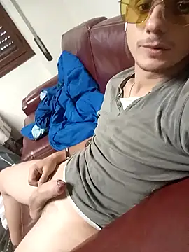 Snapshot of Gabbodizona chatting on 09.12.25 Gabbodizona online show from 09.12.25