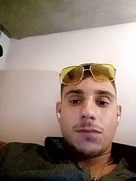 Snapshot of Gabbodizona chatting on 09.13.25 Gabbodizona online show from 09.13.25