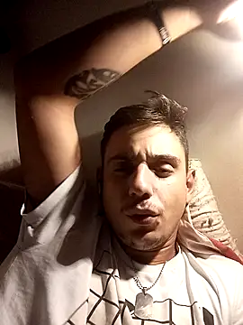 Snapshot of Gabbodizona chatting on 09.18.25 Gabbodizona online show from 09.18.25